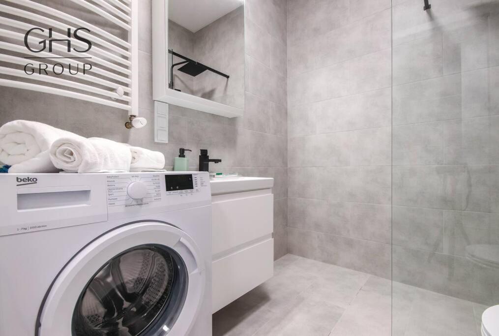 Stylowy Apartament Blisko Dworca Glownego Apartment Красков Екстериор снимка